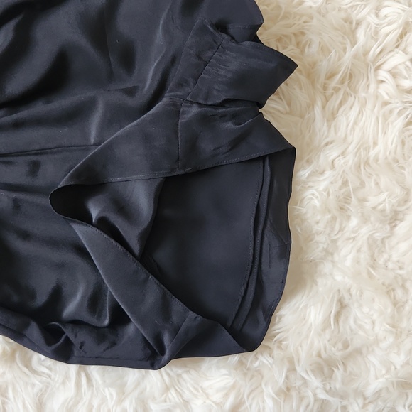 Aritzia Babaton EUC XS 100% real silk black romper - Picture 11 of 16